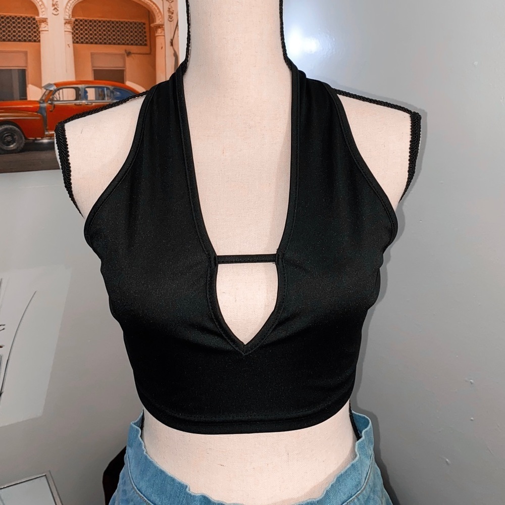 Halter neck crop top